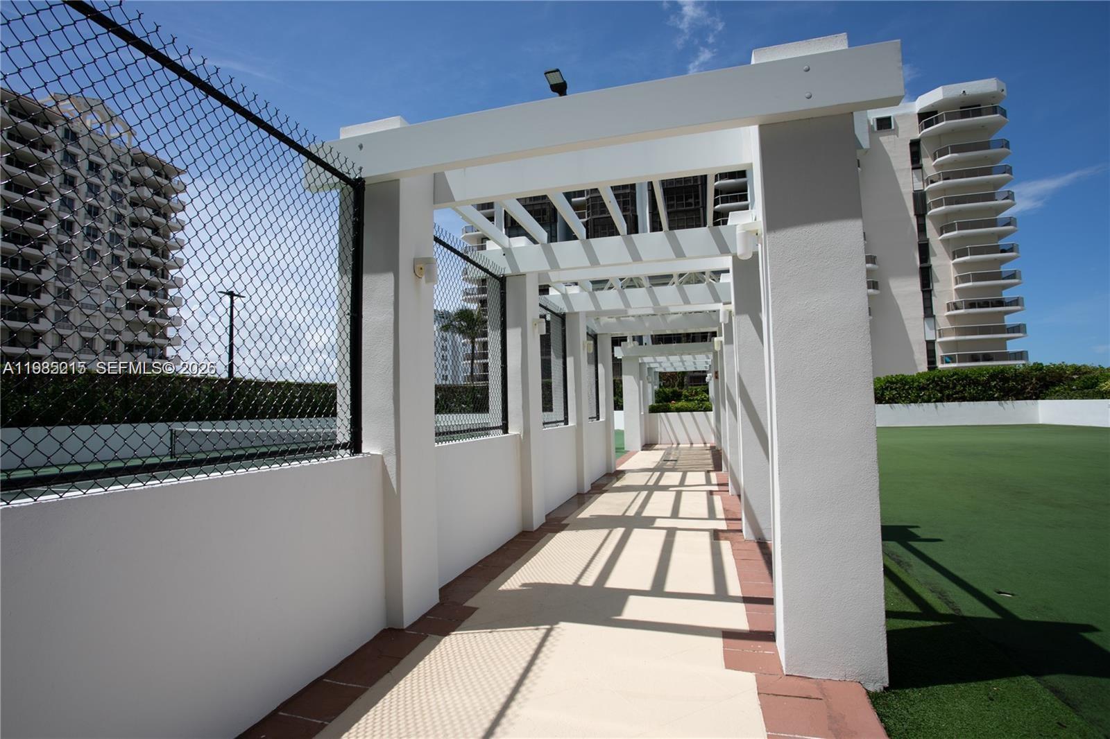 6365 Collins Ave #806, Miami Beach FL 33141