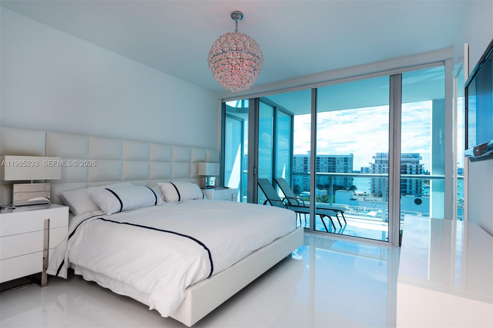 6799 Collins Ave #906, Miami Beach FL 33141