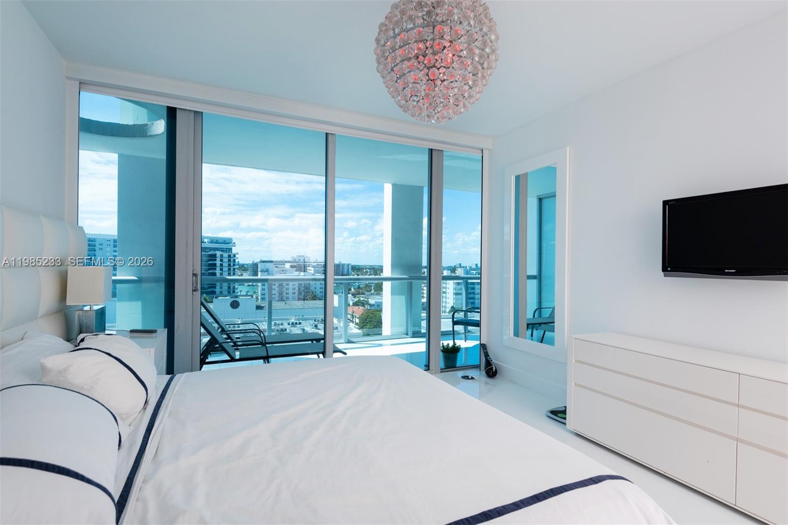 6799 Collins Ave #906, Miami Beach FL 33141
