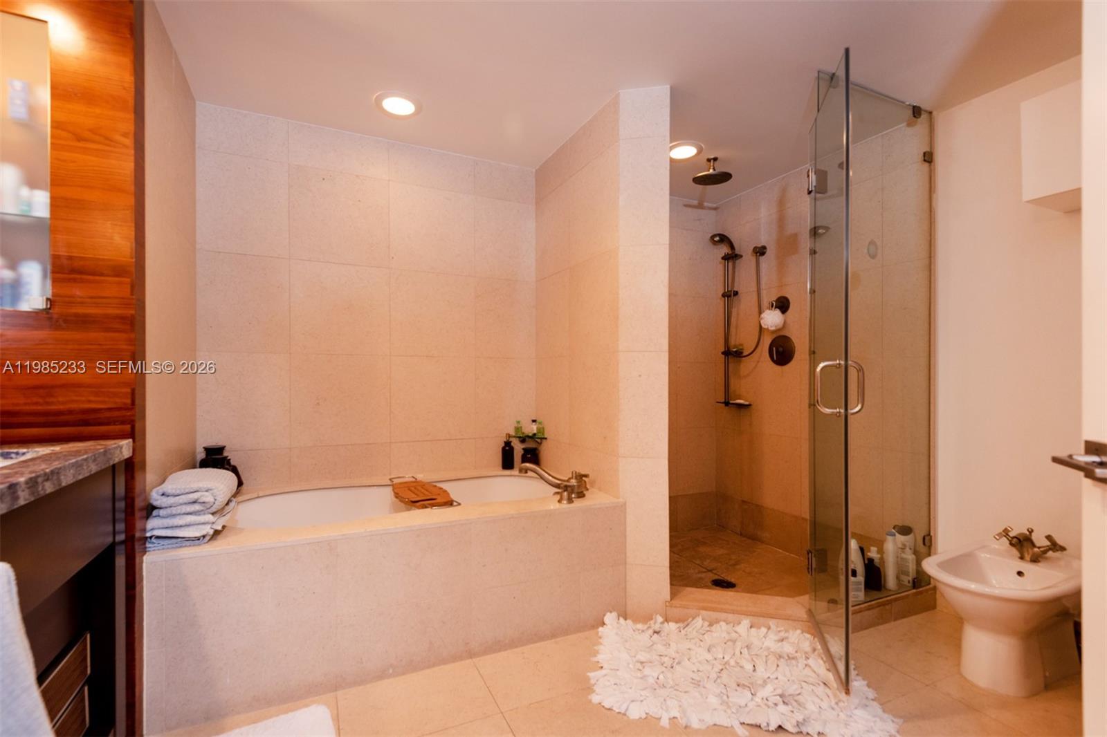 6799 Collins Ave #906, Miami Beach FL 33141