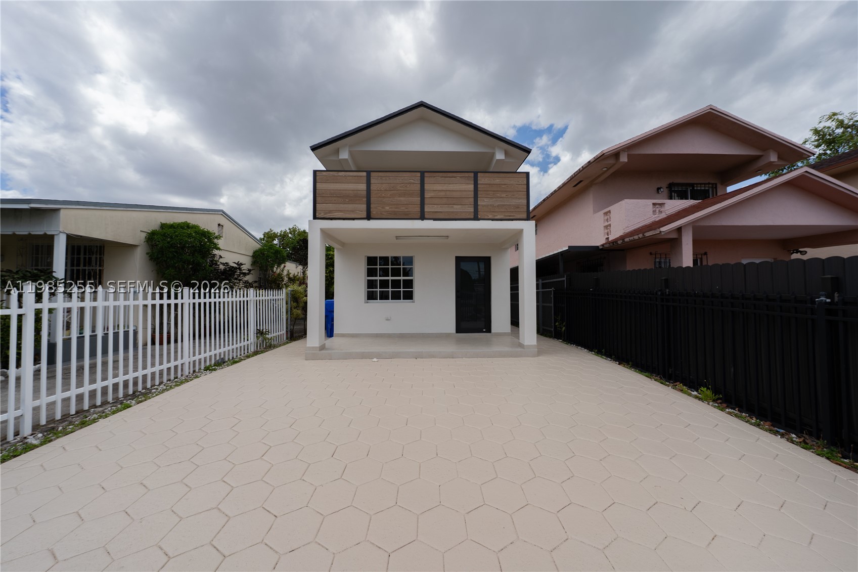 370 Flagami Blvd, Miami FL 33144