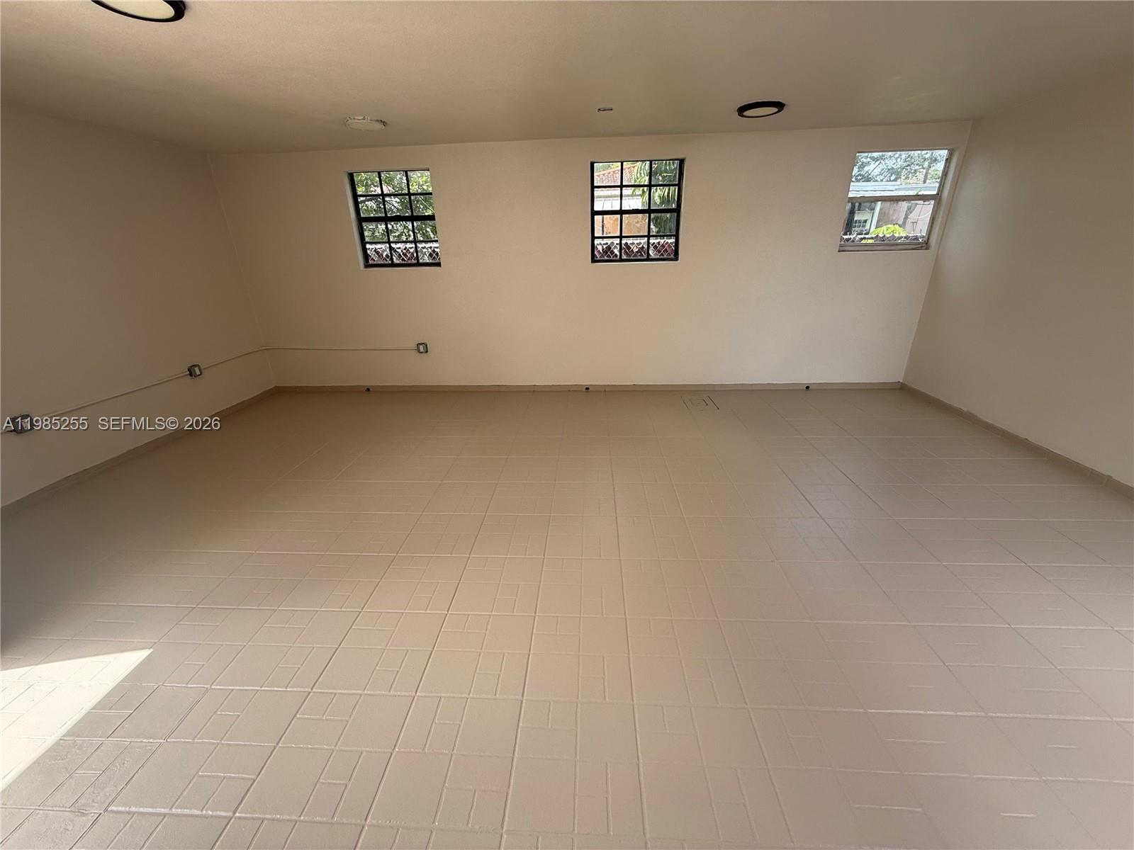 370 Flagami Blvd, Miami FL 33144