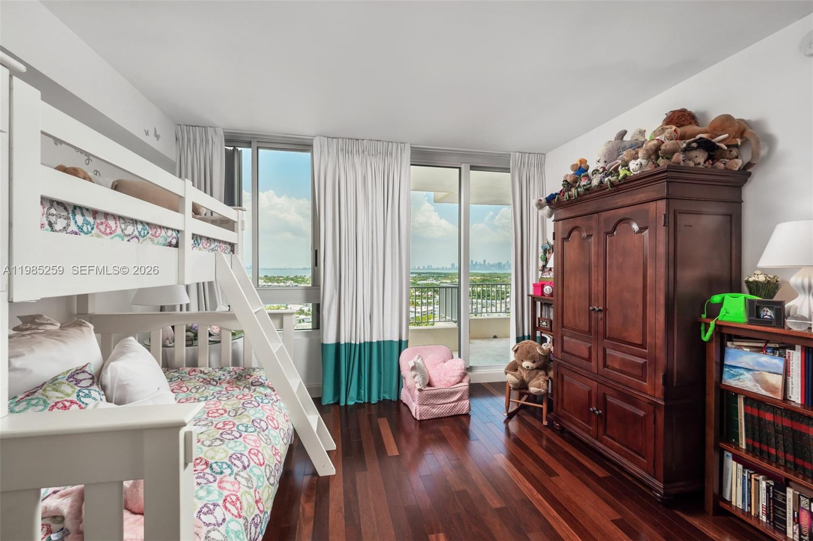 781 CRANDON BLVD #1603, Key Biscayne FL 33149