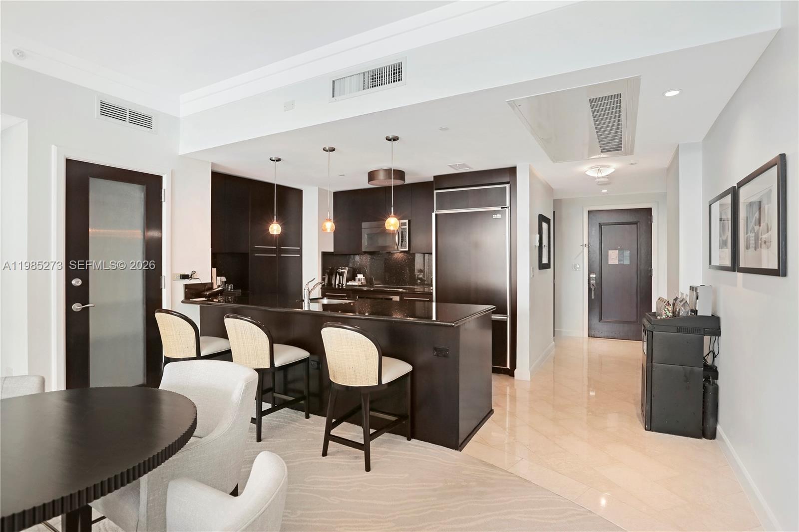 4391 Collins Ave #307, Miami Beach FL 33140