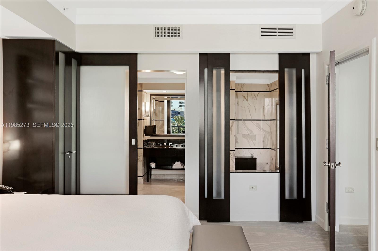 4391 Collins Ave #307, Miami Beach FL 33140