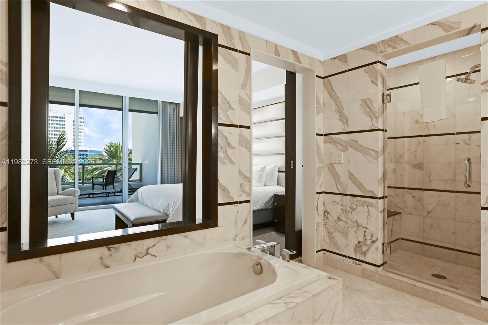 4391 Collins Ave #307, Miami Beach FL 33140