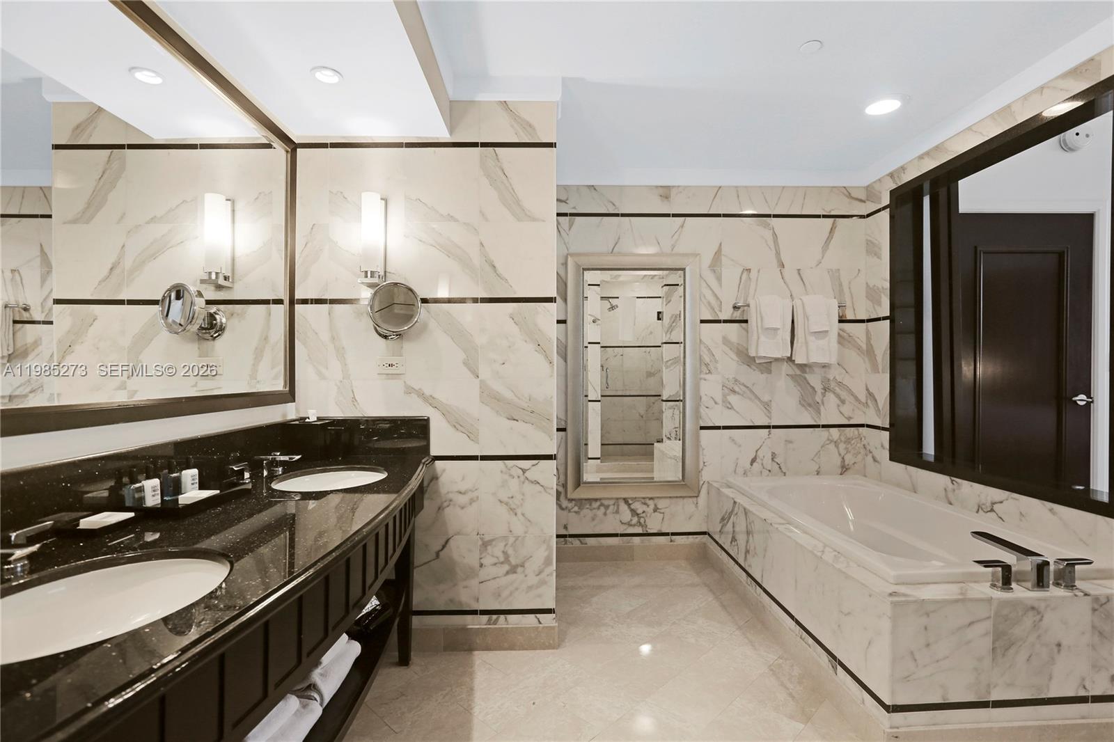 4391 Collins Ave #307, Miami Beach FL 33140
