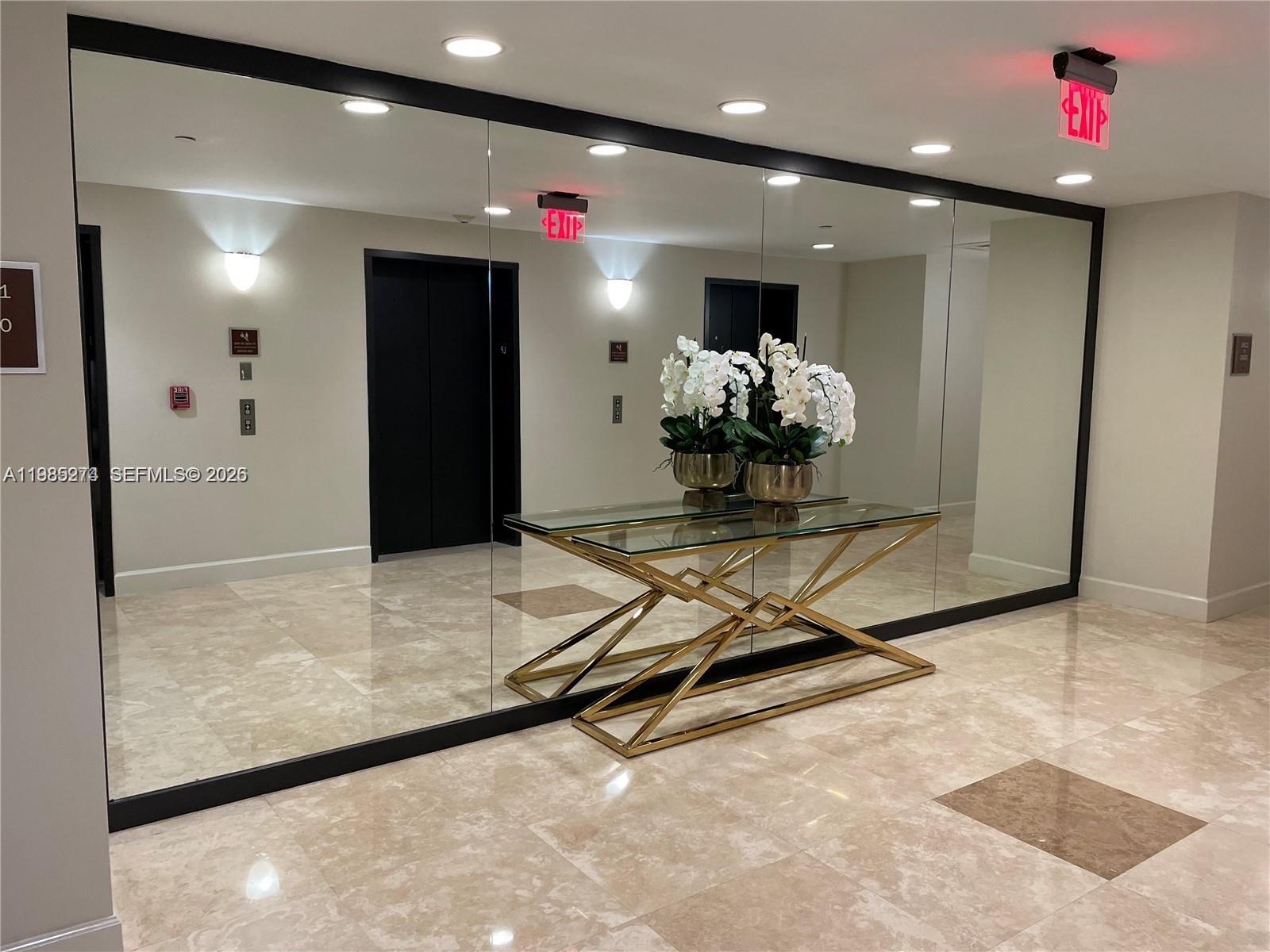 10 Aragon Ave #1412, Coral Gables FL 33134