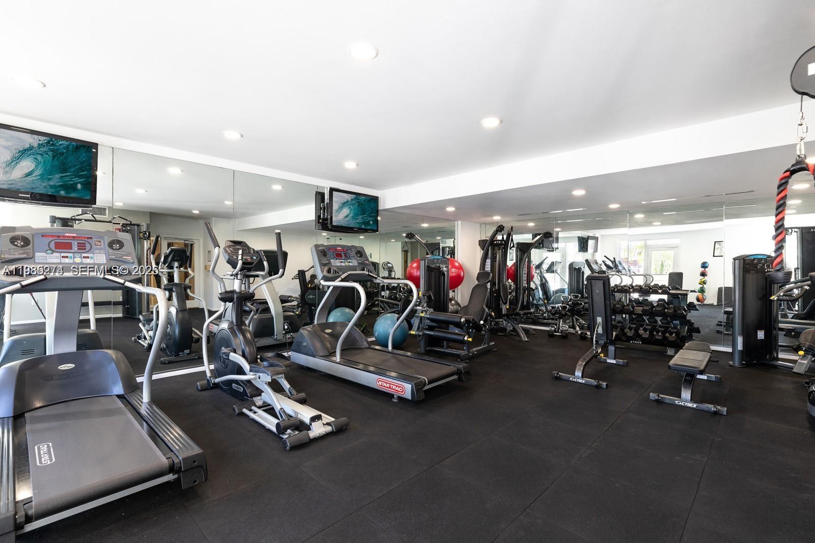 10 Aragon Ave #1412, Coral Gables FL 33134