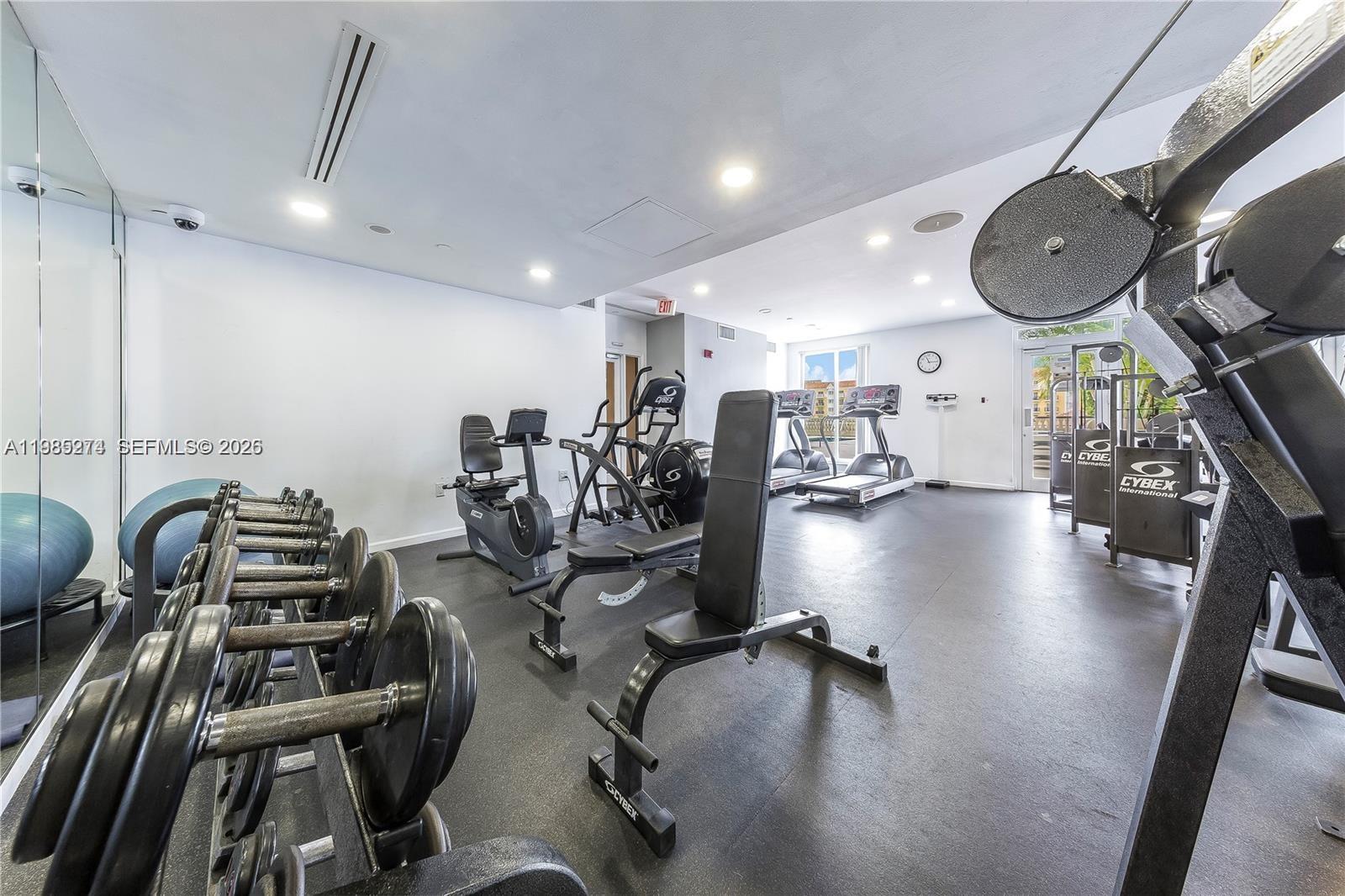 10 Aragon Ave #1412, Coral Gables FL 33134