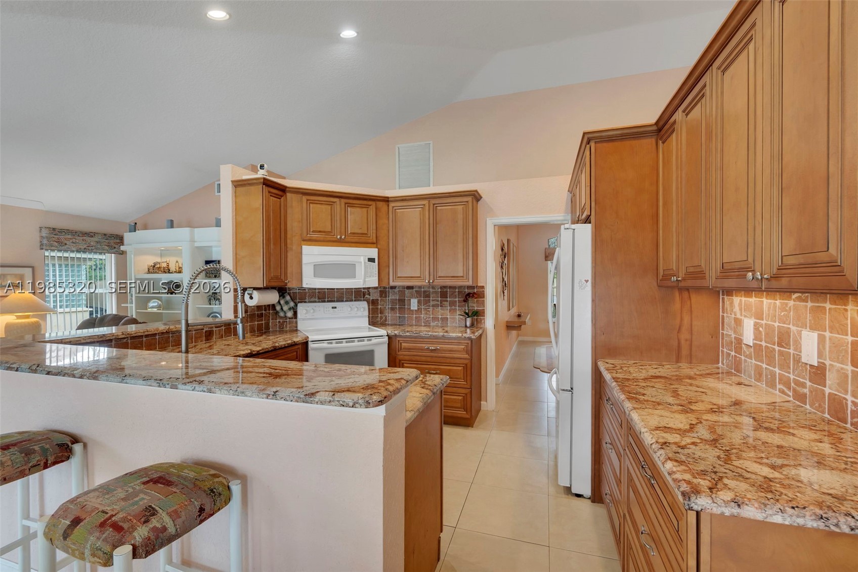 4927 NW 67th Ave, Lauderhill FL 33319