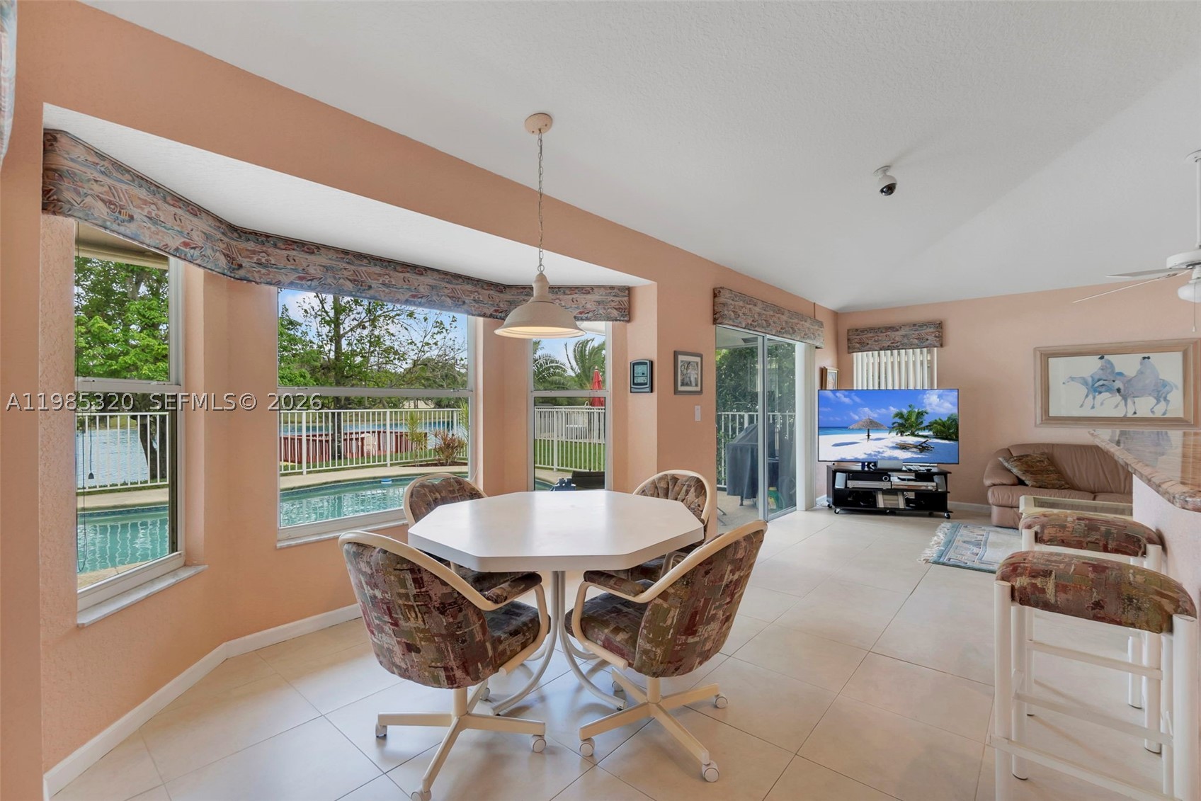4927 NW 67th Ave, Lauderhill FL 33319