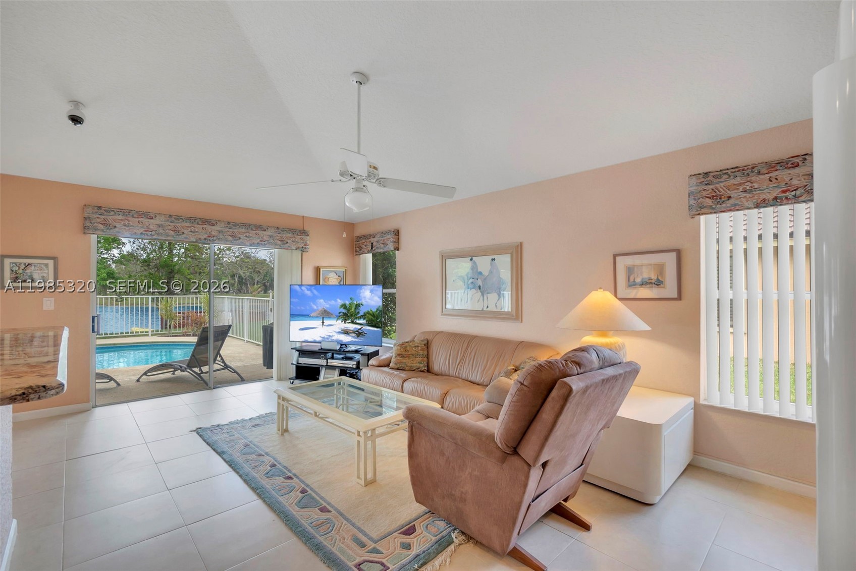 4927 NW 67th Ave, Lauderhill FL 33319