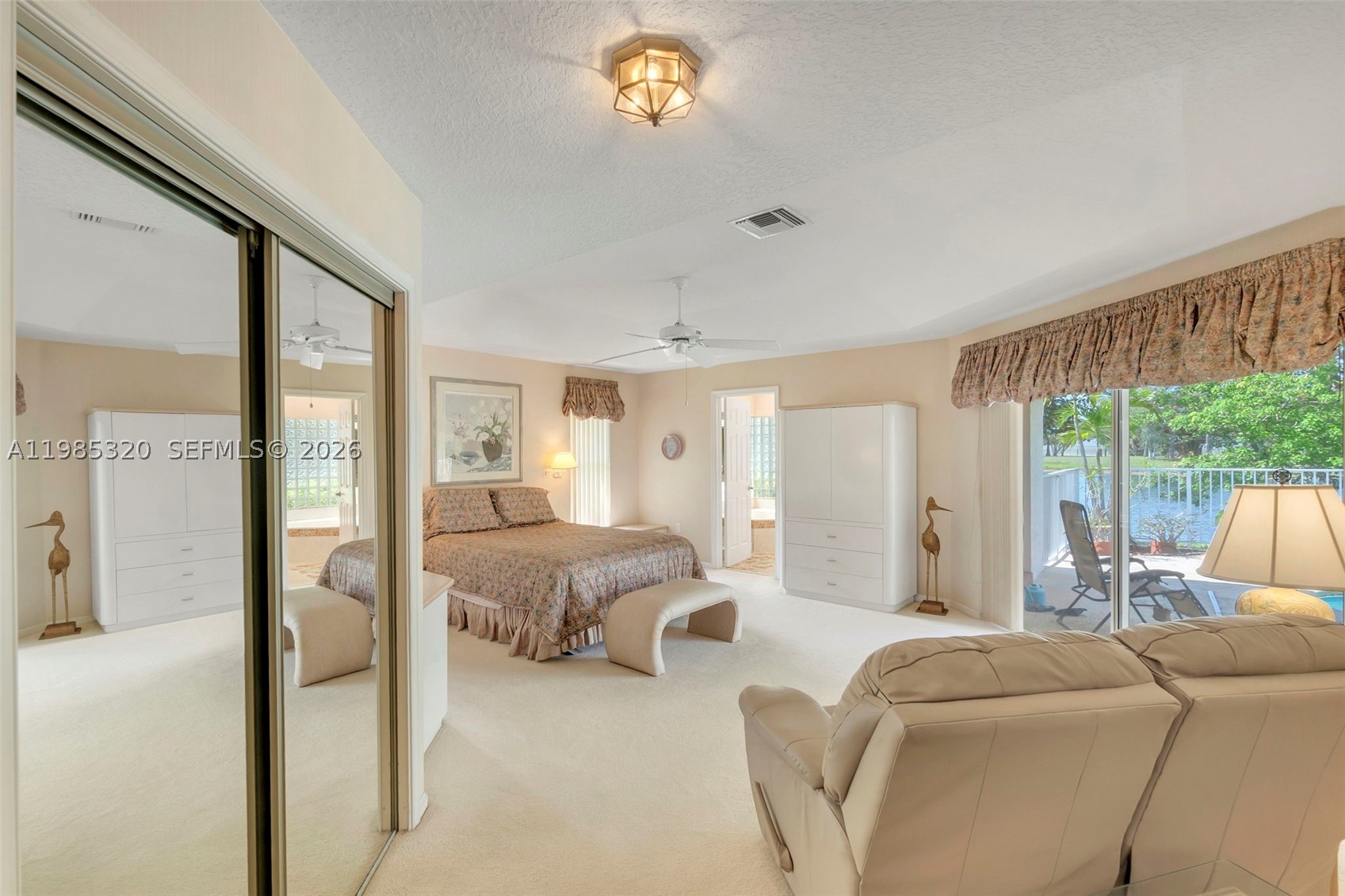 4927 NW 67th Ave, Lauderhill FL 33319