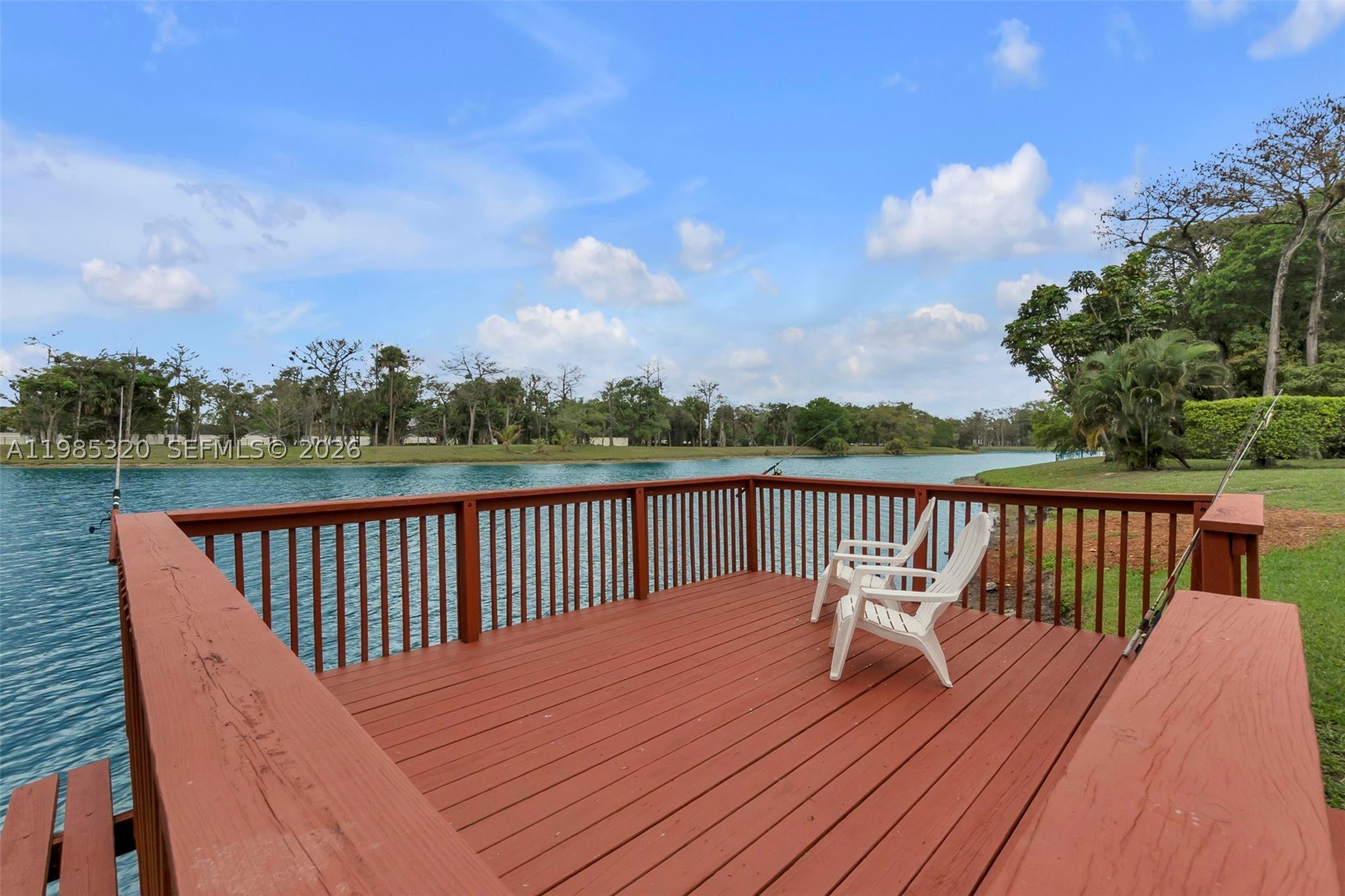 4927 NW 67th Ave, Lauderhill FL 33319