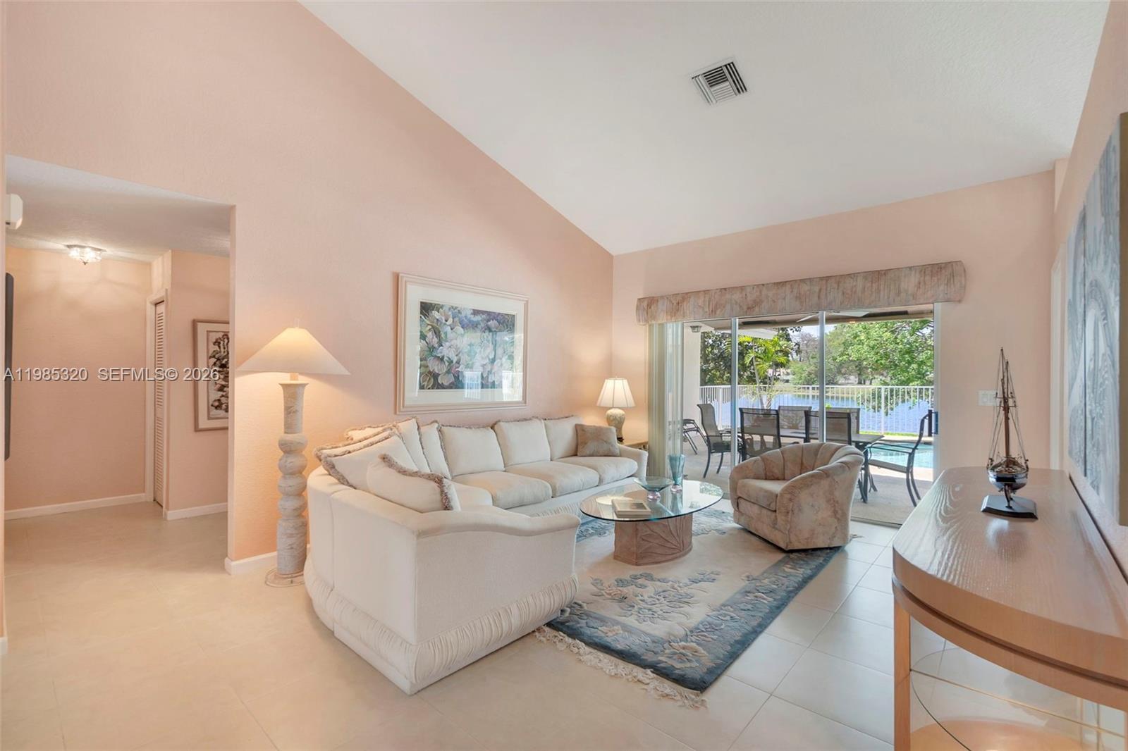 4927 NW 67th Ave, Lauderhill FL 33319