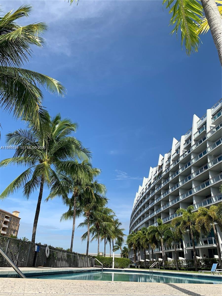 2950 NE 188th St #543, Aventura FL 33180