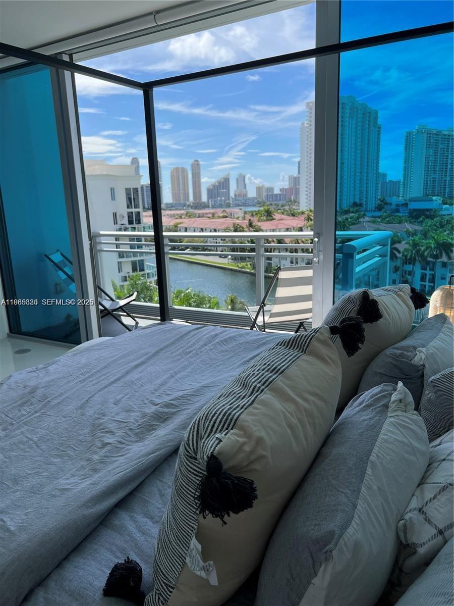 2950 NE 188th St #543, Aventura FL 33180