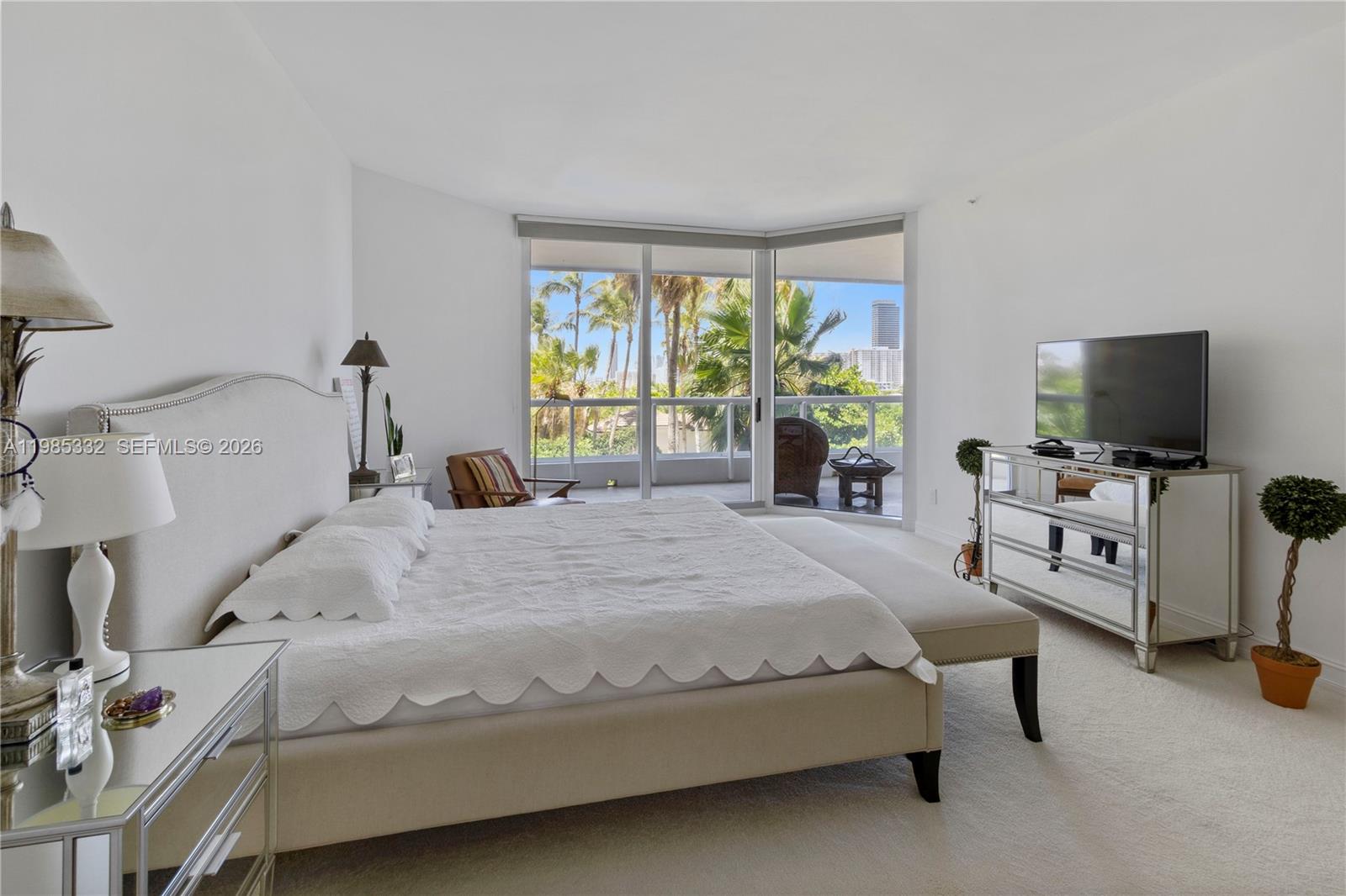 21050 Point Pl #604, Aventura FL 33180
