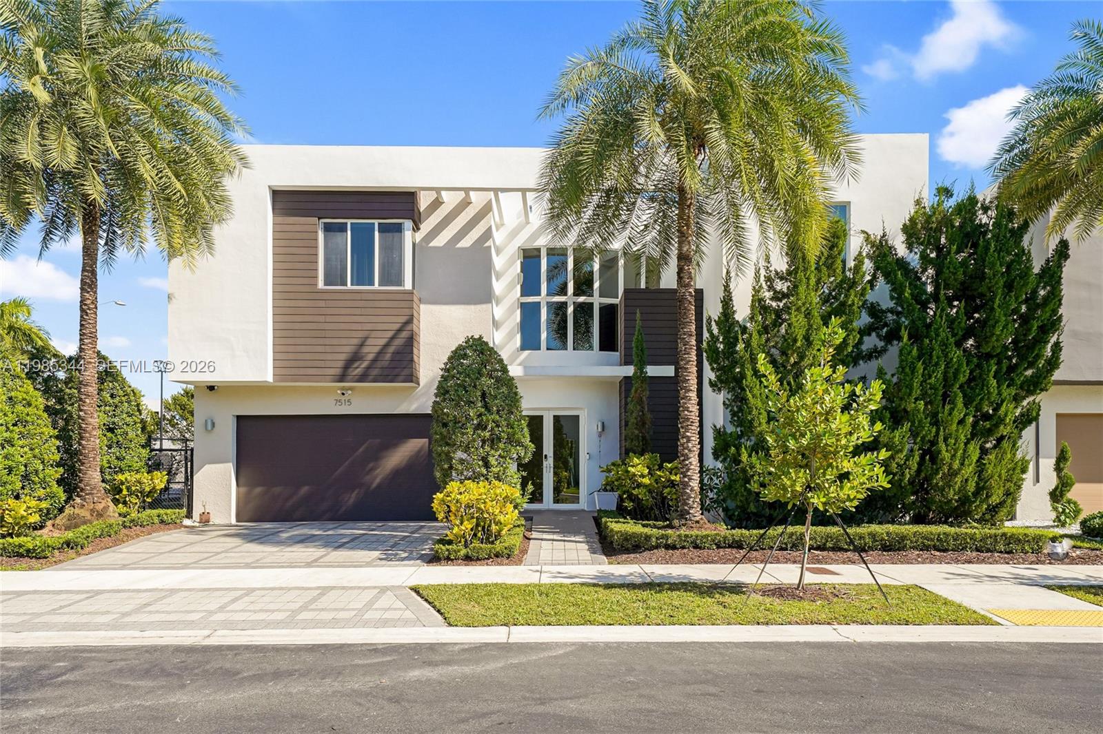 7515 NW 99th Ave, Doral FL 33178