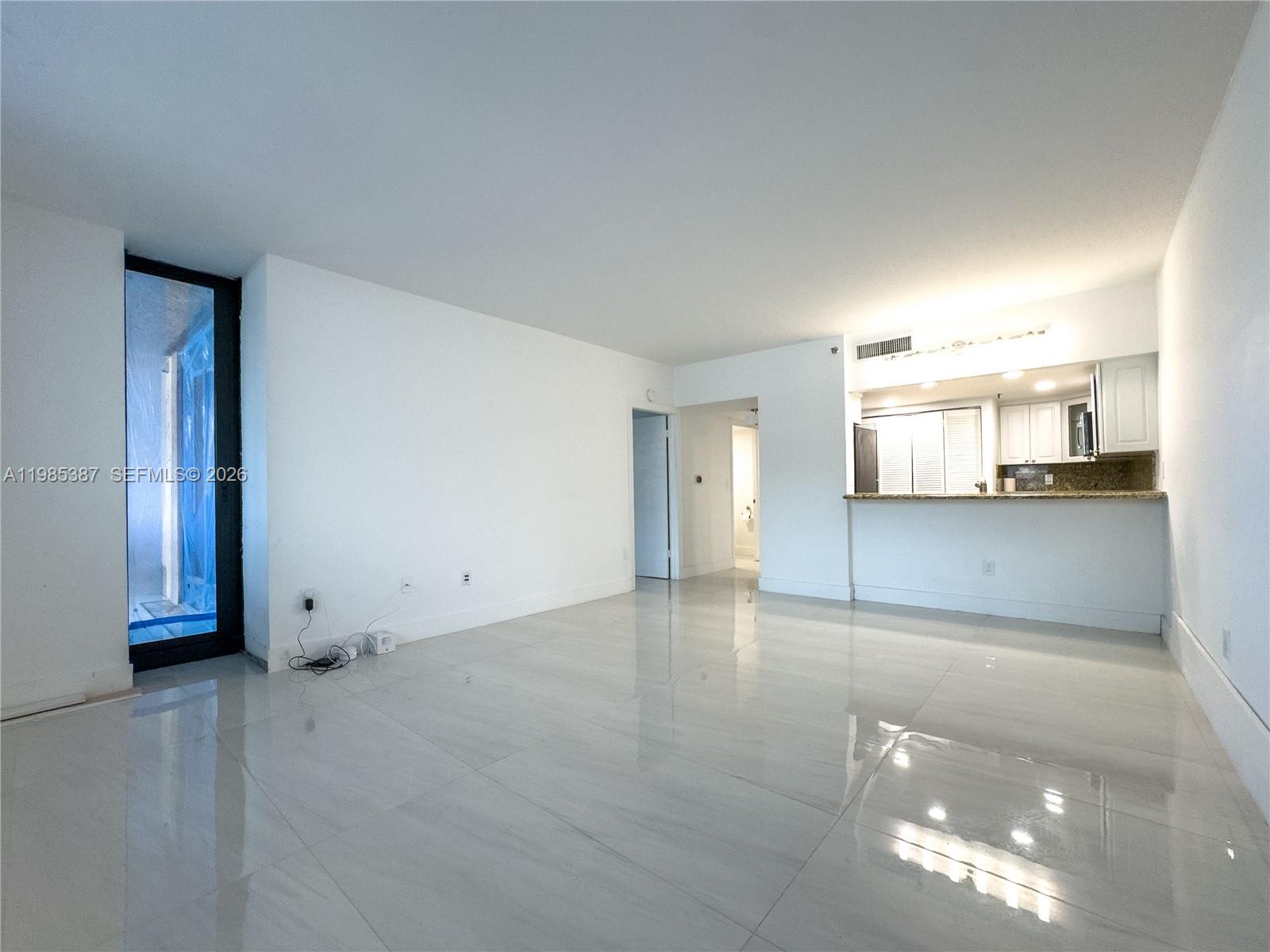 540 Brickell Key Dr #416, Miami FL 33131