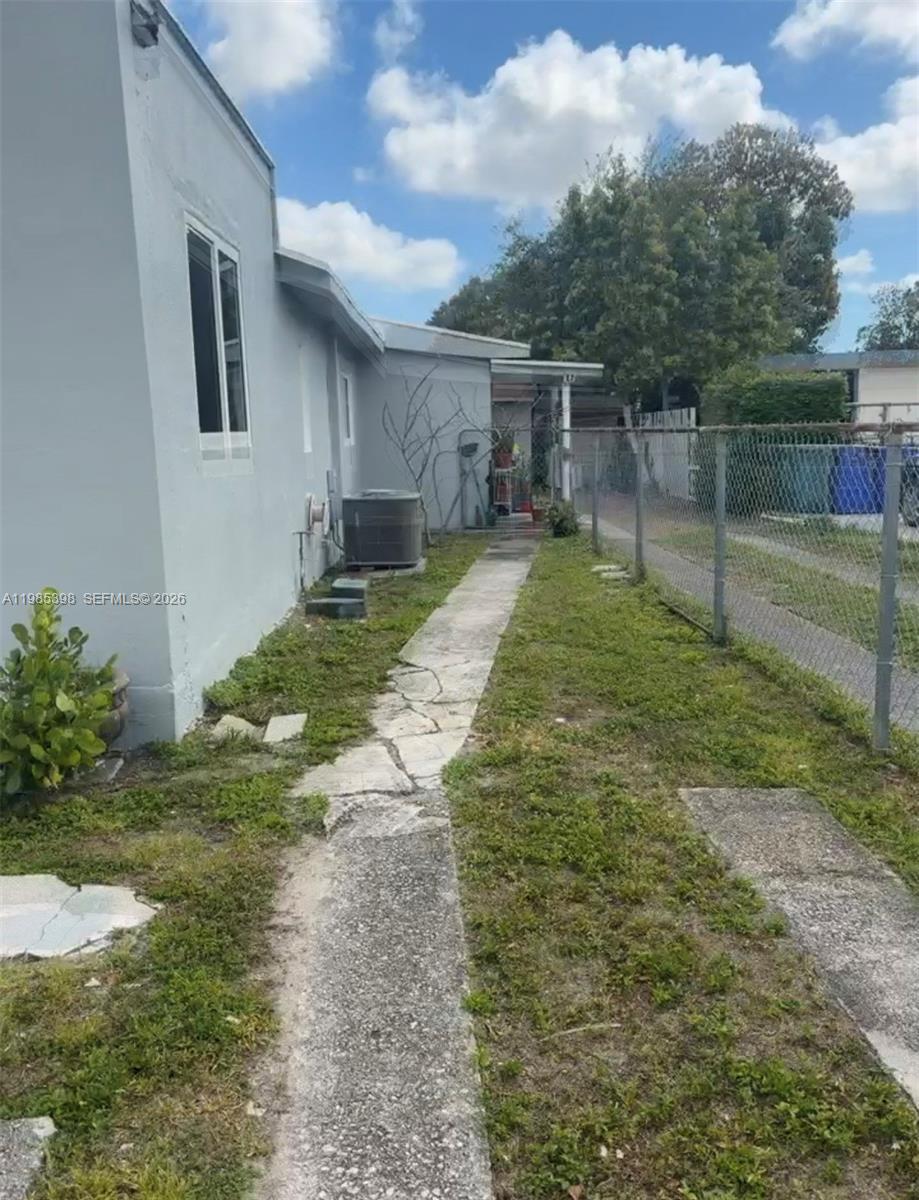 1637 NW 31st Ave #., Miami FL 33125
