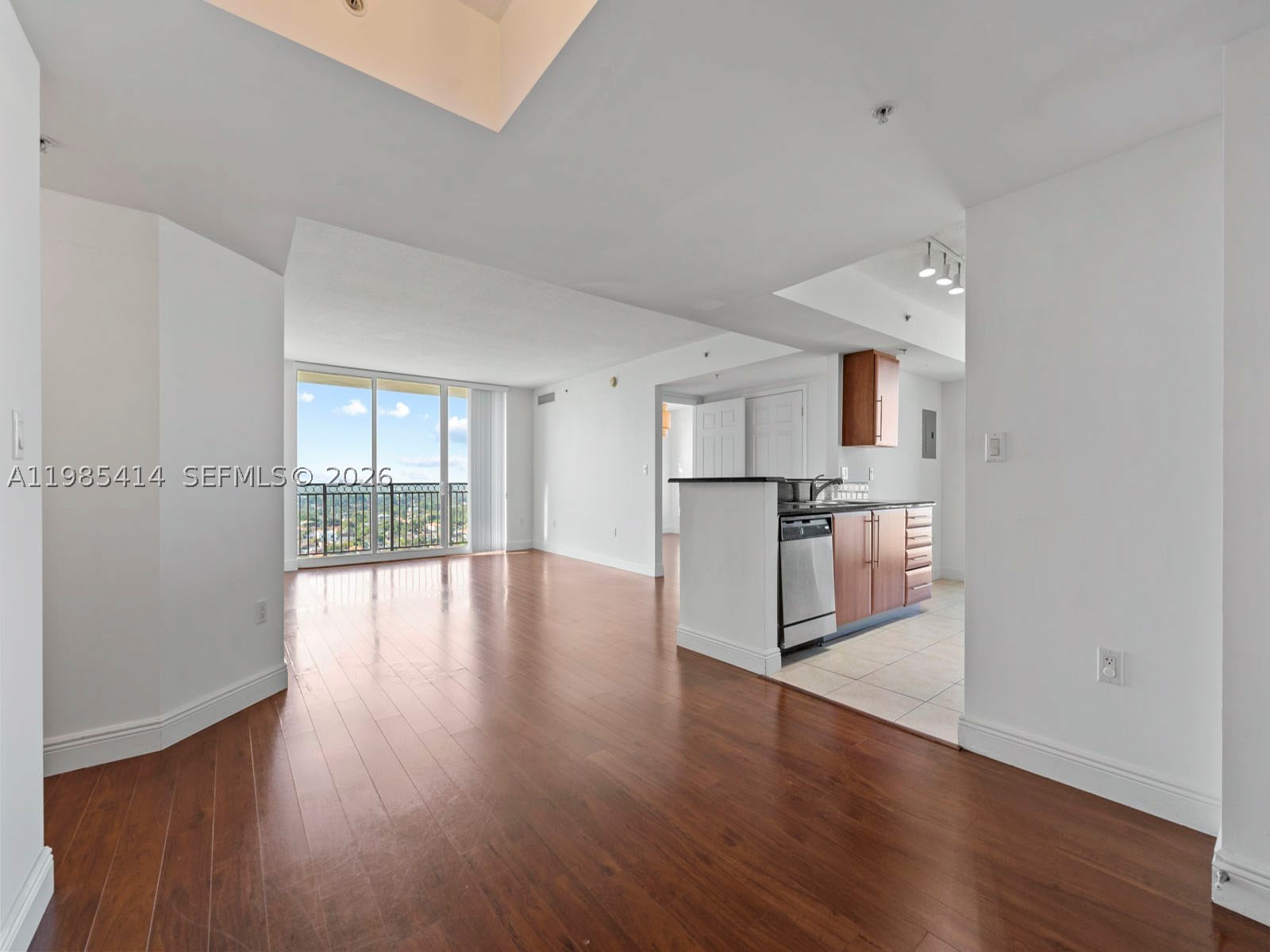 3232 SW 22nd Ter #1609, Miami FL 33145