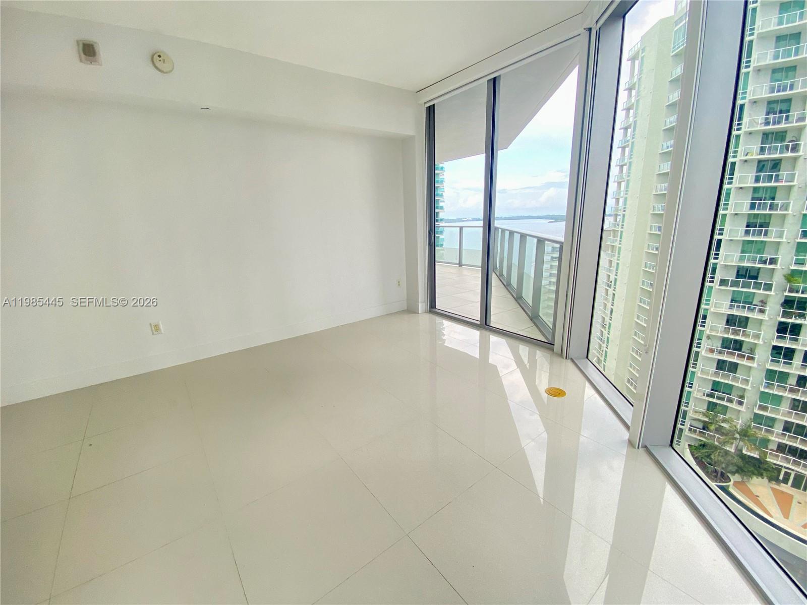 1300 Brickell Bay Dr #1903, Miami FL 33131