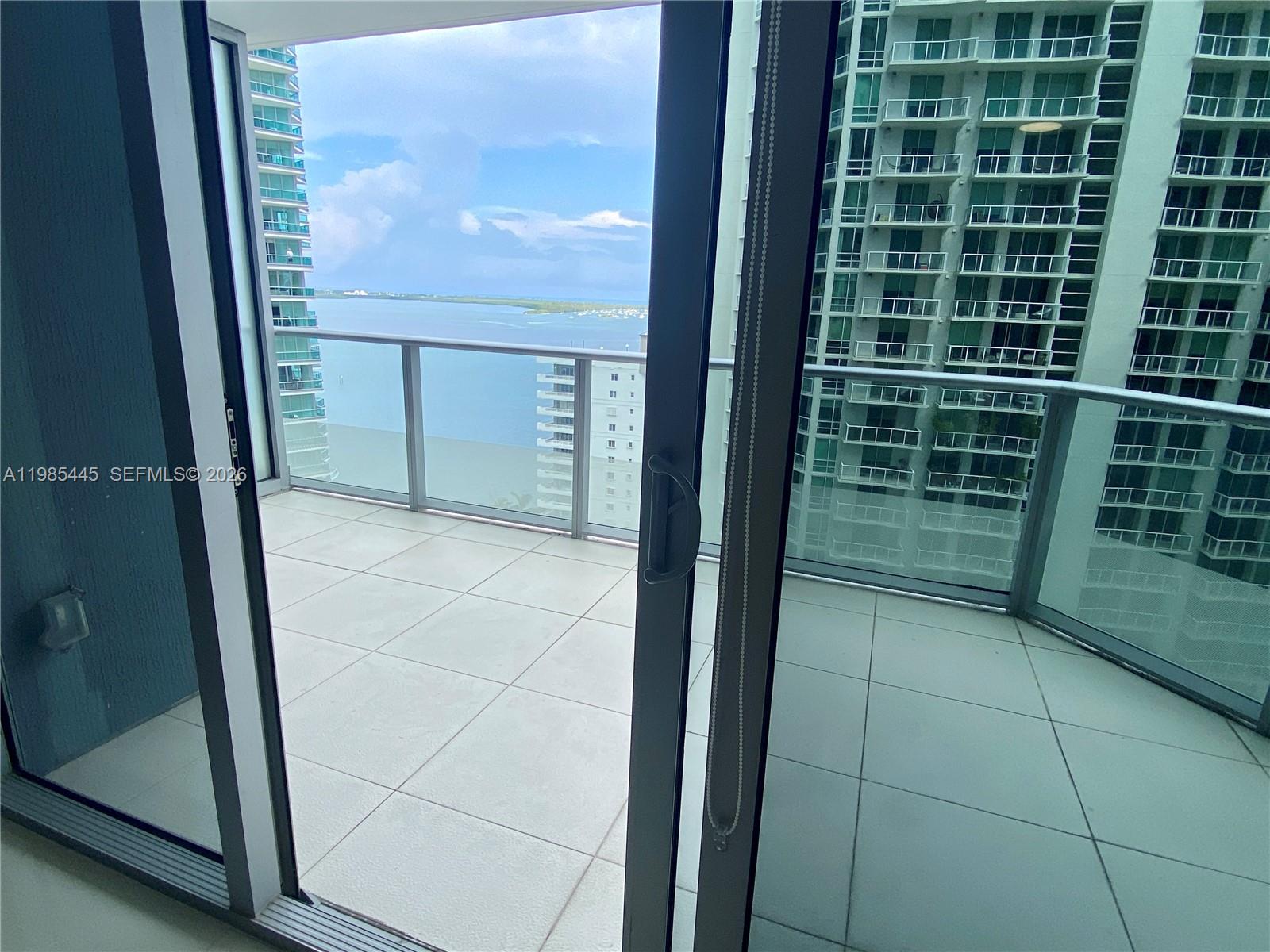 1300 Brickell Bay Dr #1903, Miami FL 33131