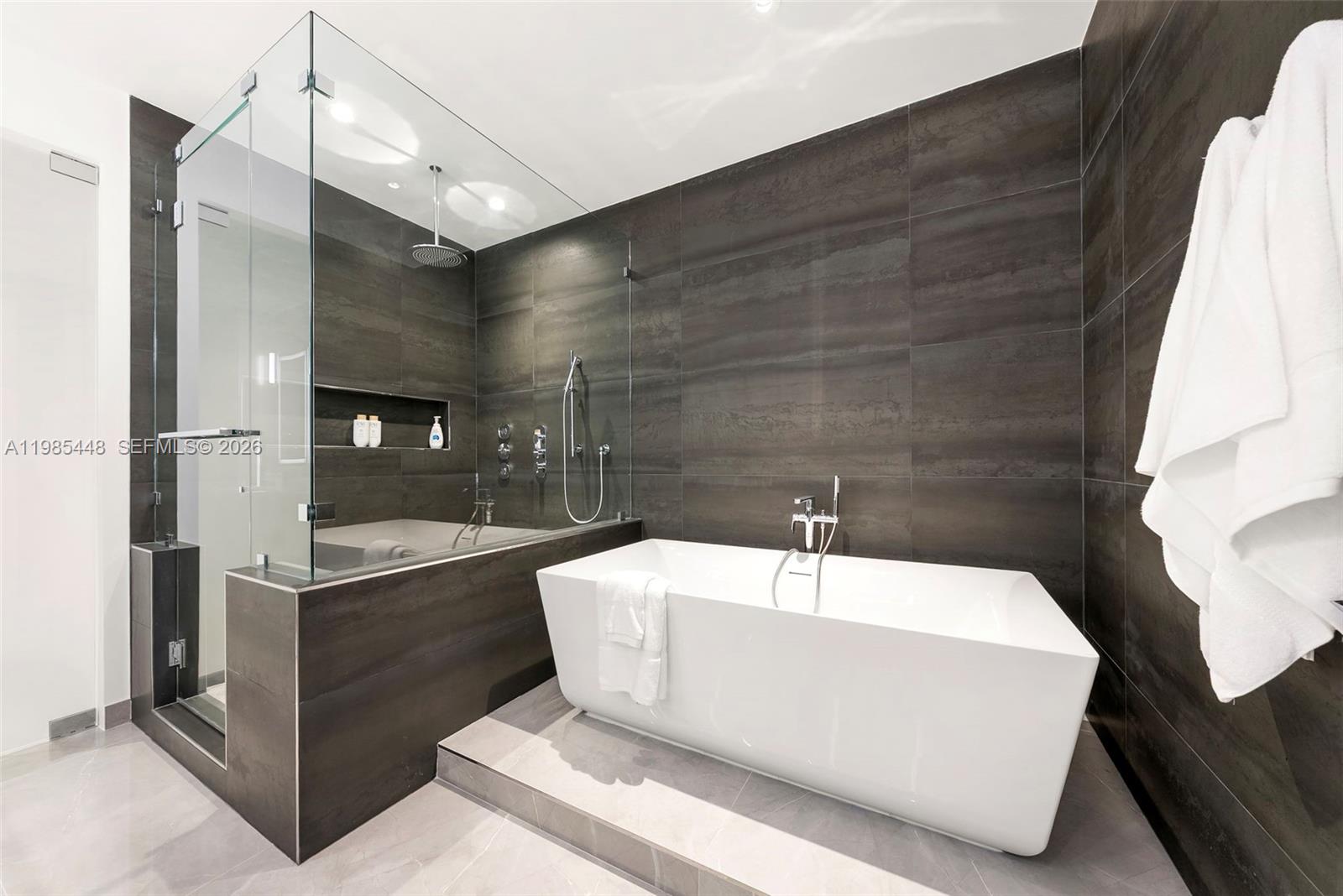 2627 S Bayshore Dr #2904, Miami FL 33133