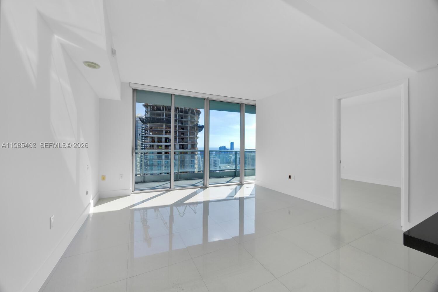 92 SW 3rd St #3904, Miami FL 33130