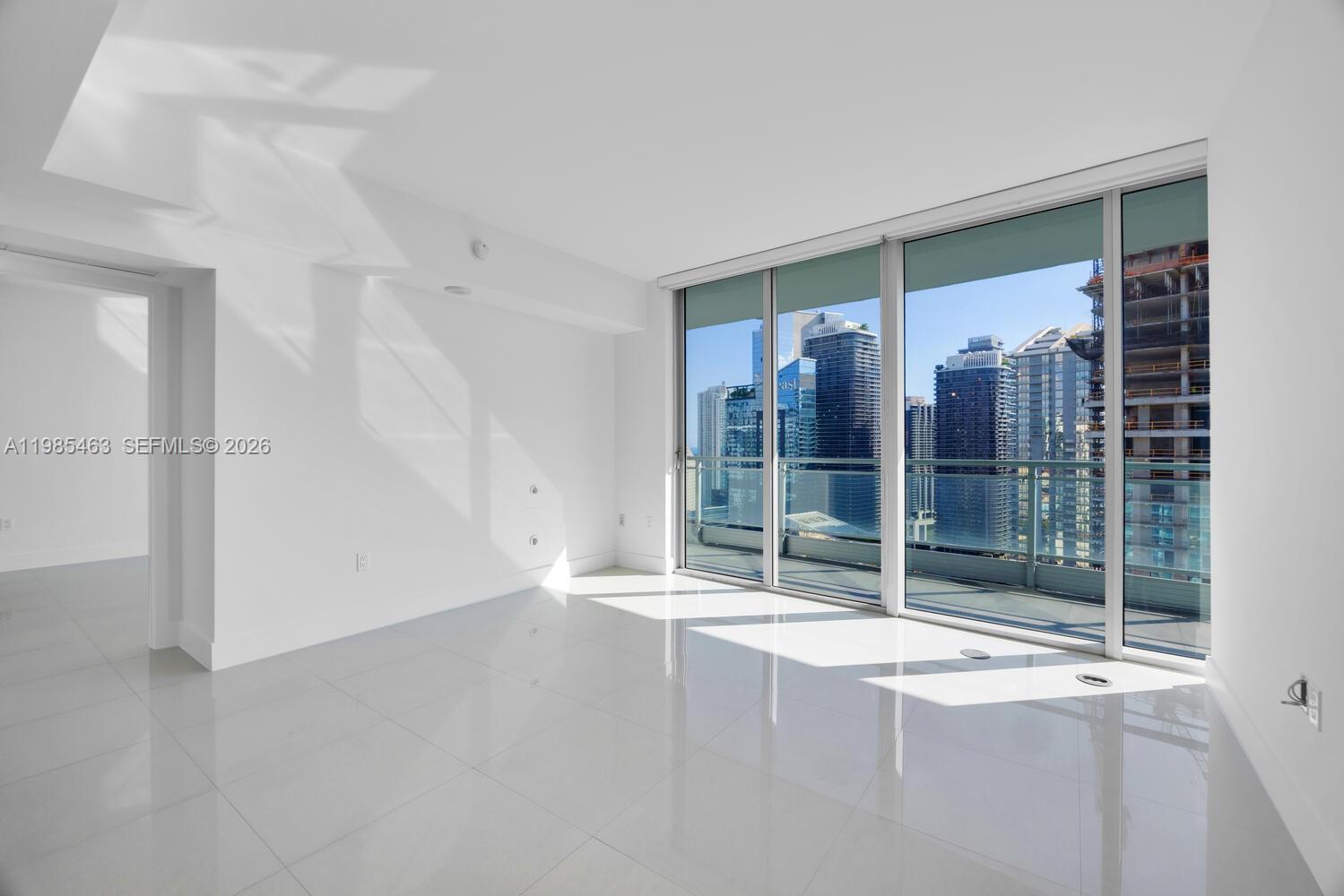 92 SW 3rd St #3904, Miami FL 33130