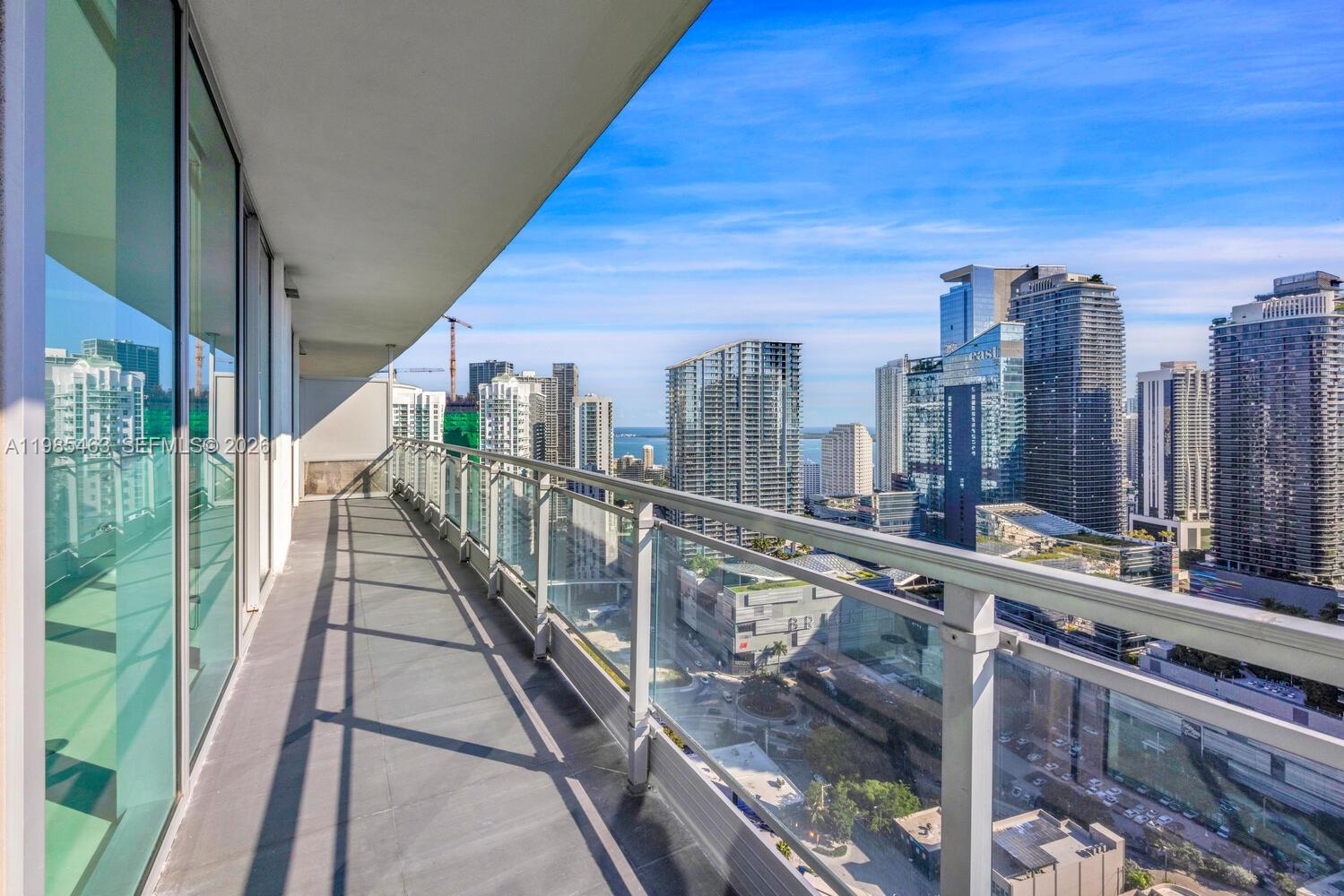 92 SW 3rd St #3904, Miami FL 33130