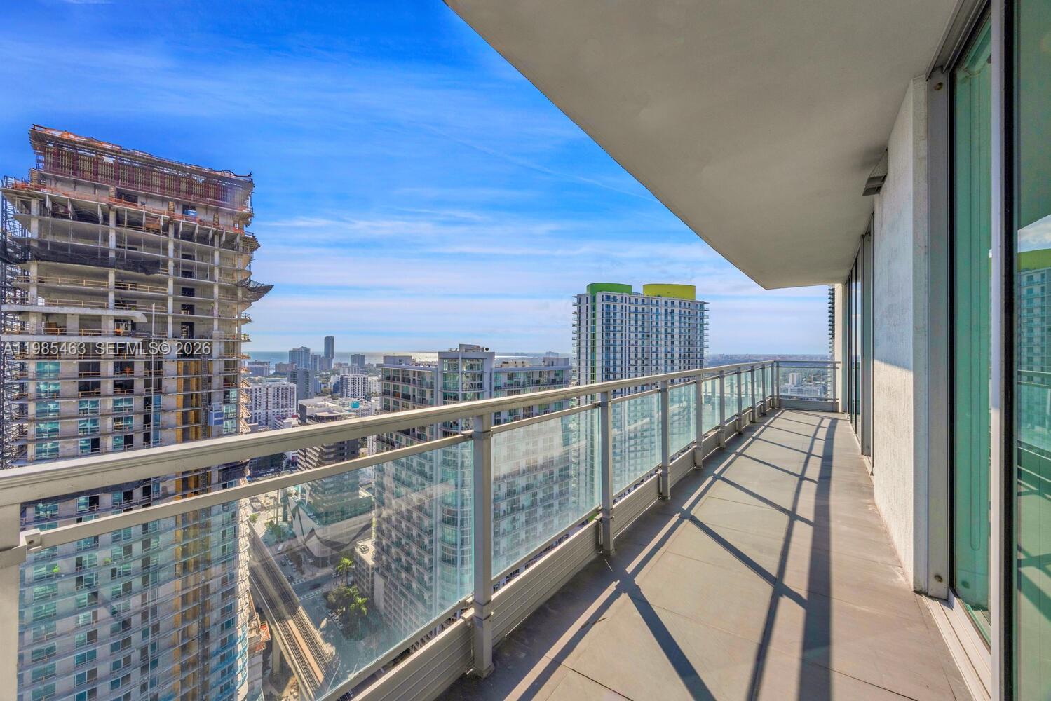 92 SW 3rd St #3904, Miami FL 33130