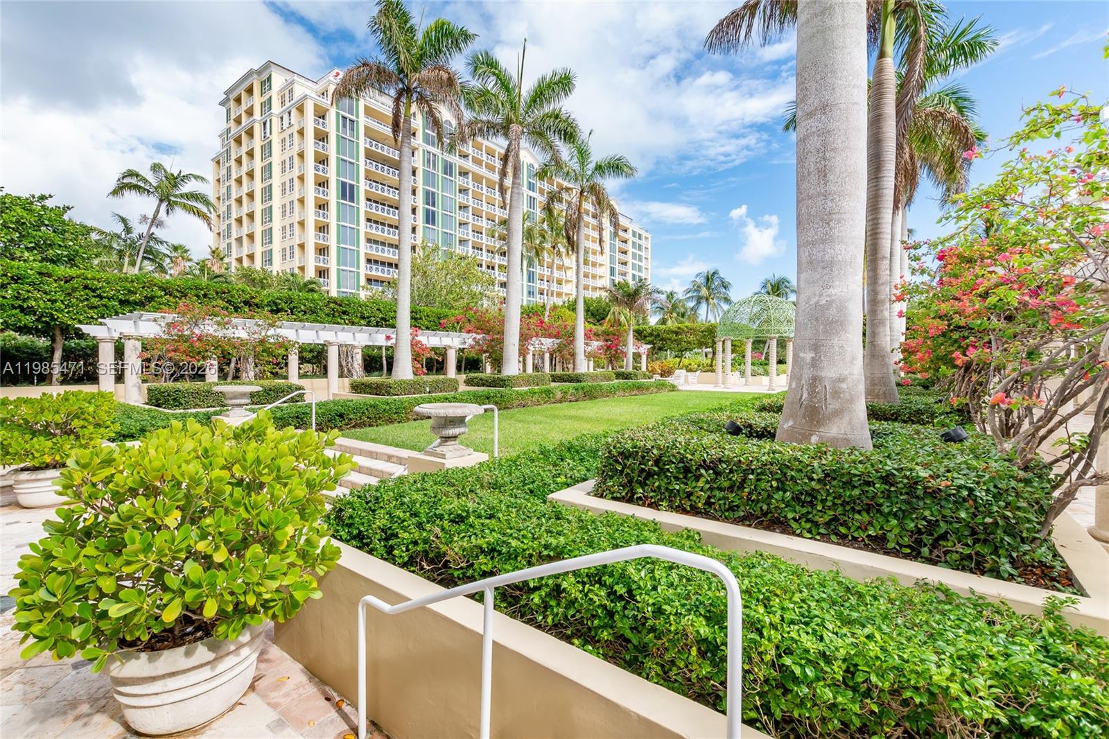 445 Grand Bay Dr #310, Key Biscayne FL 33149