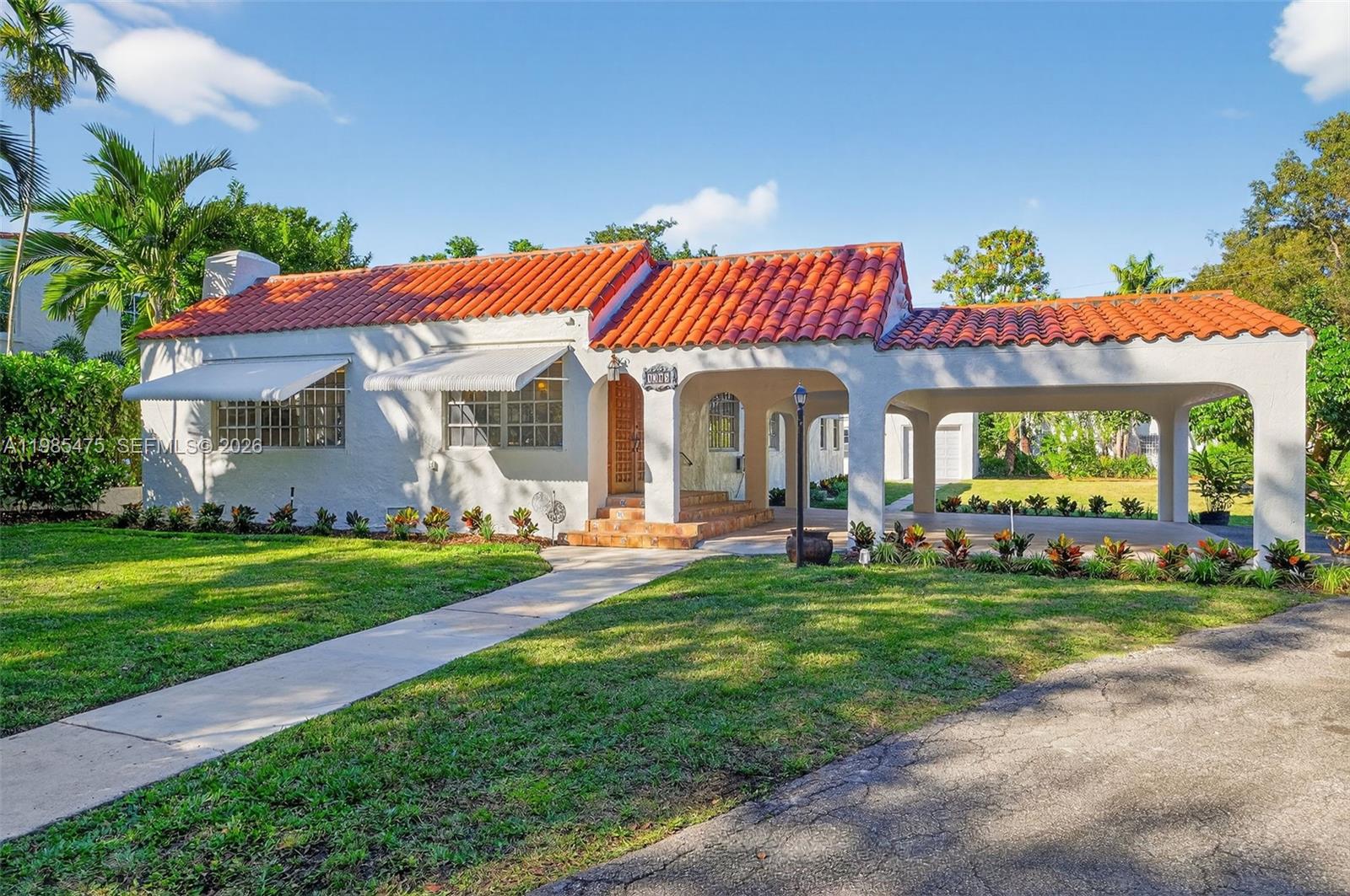 1305 Alhambra Cir, Coral Gables FL 33134