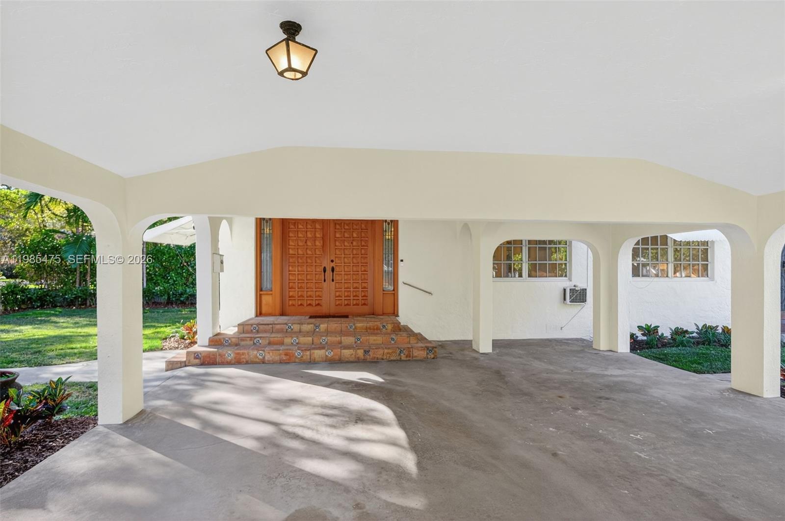 1305 Alhambra Cir, Coral Gables FL 33134