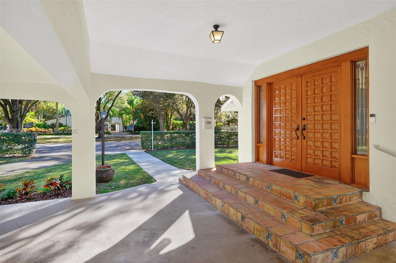1305 Alhambra Cir, Coral Gables FL 33134
