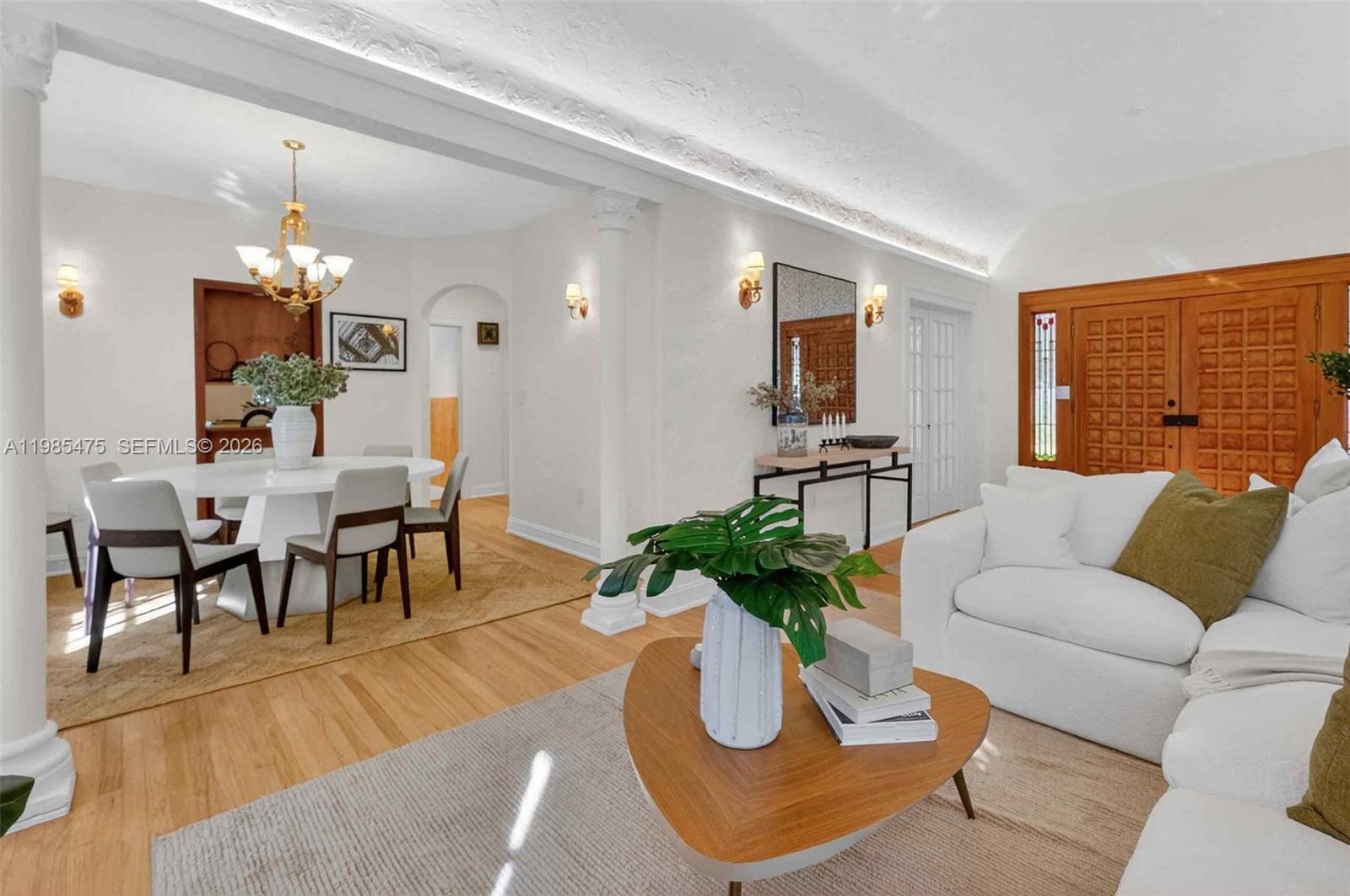 1305 Alhambra Cir, Coral Gables FL 33134