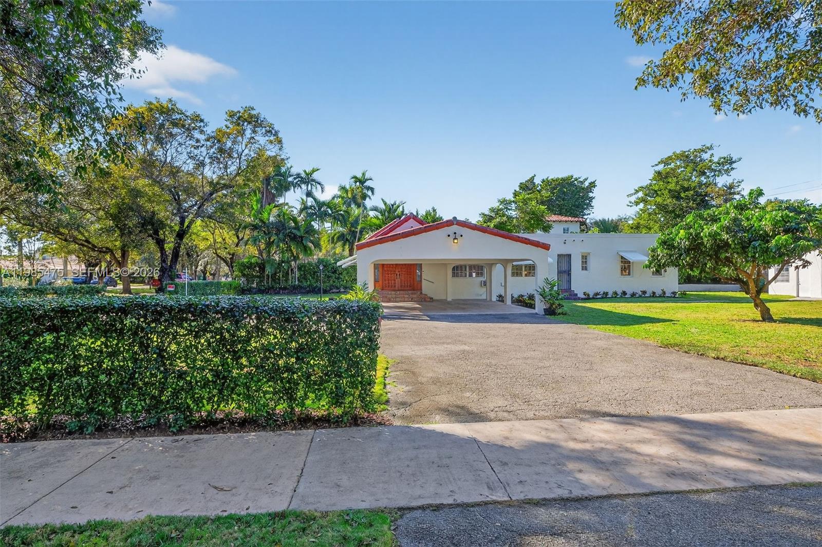 1305 Alhambra Cir, Coral Gables FL 33134