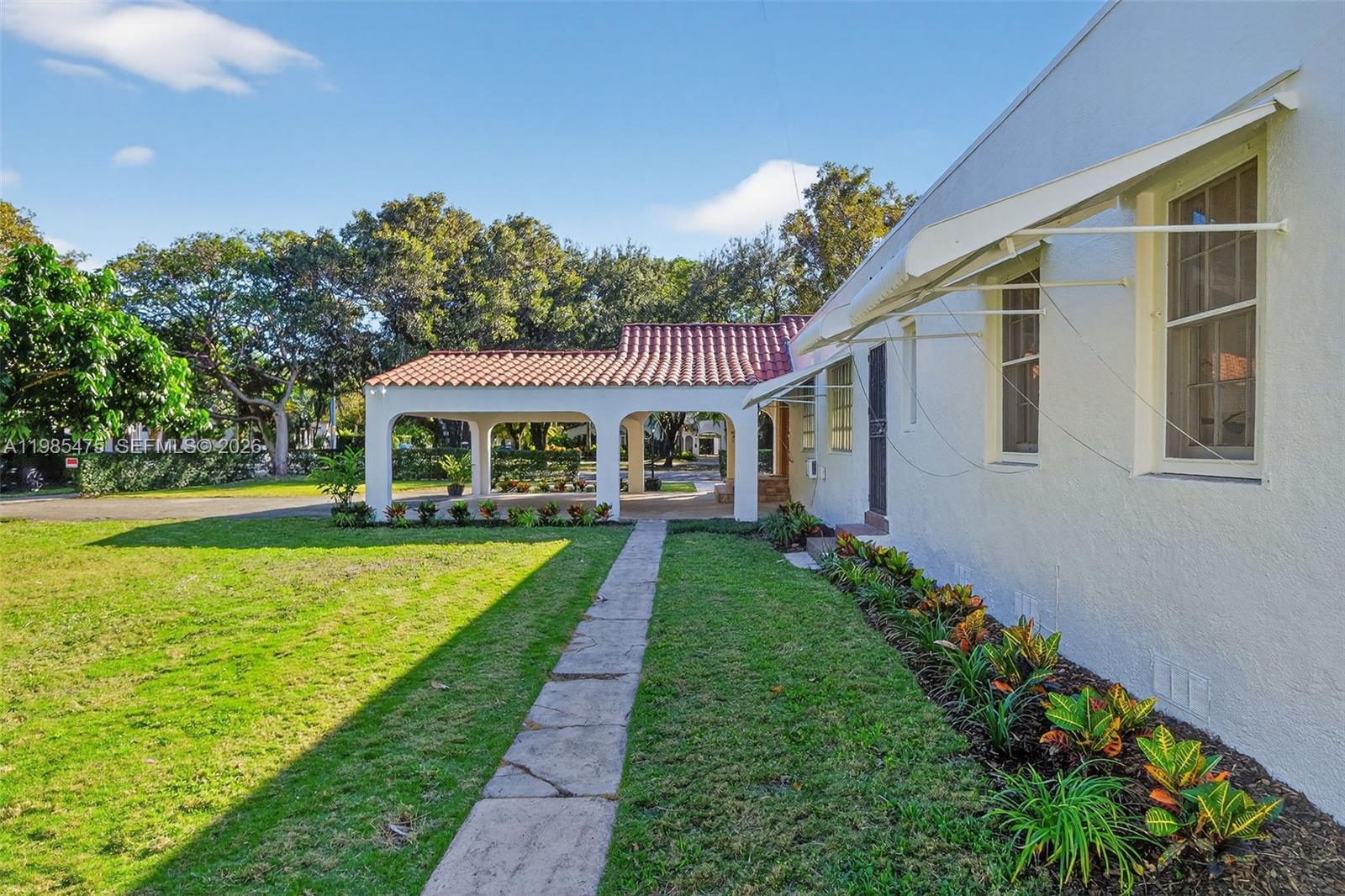 1305 Alhambra Cir, Coral Gables FL 33134