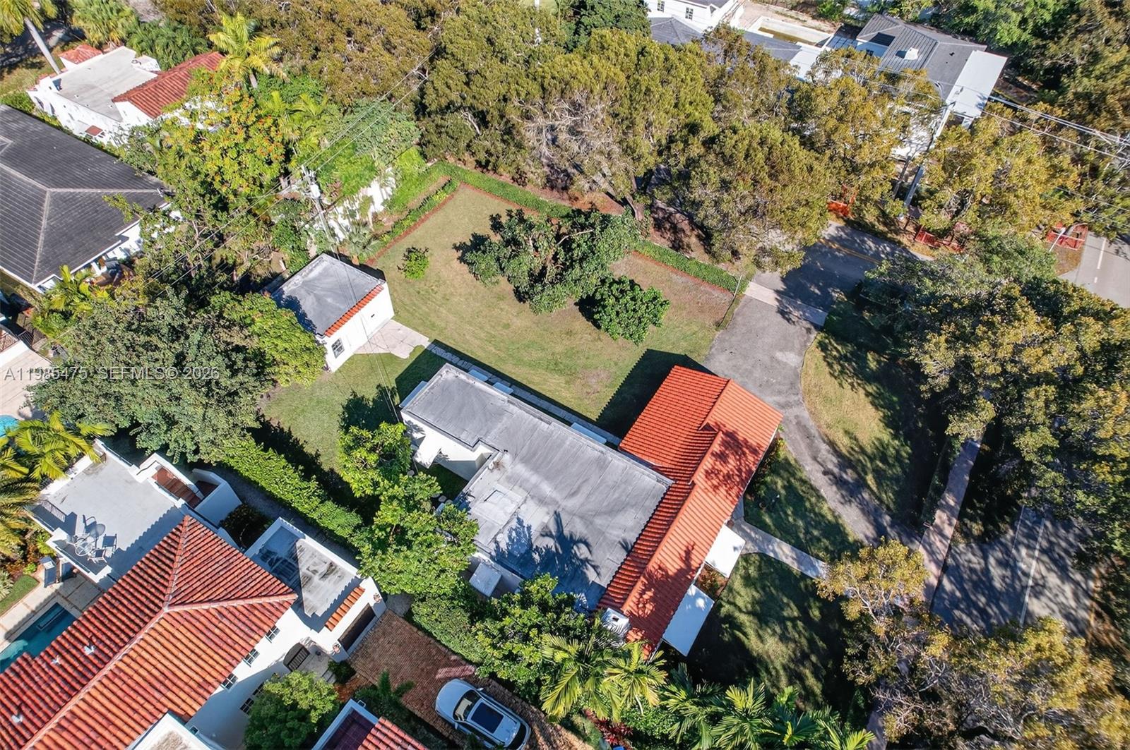 1305 Alhambra Cir, Coral Gables FL 33134