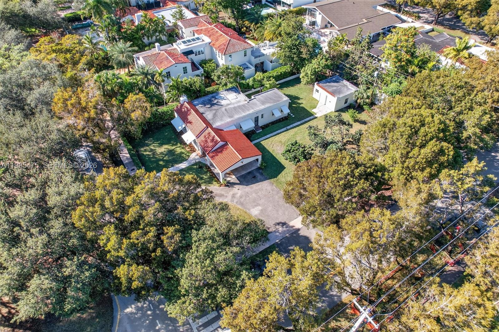 1305 Alhambra Cir, Coral Gables FL 33134