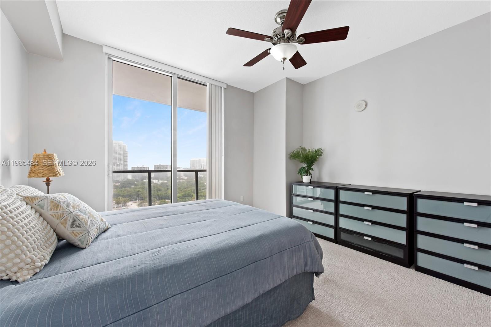 79 SW 12th St #2503-S, Miami FL 33130
