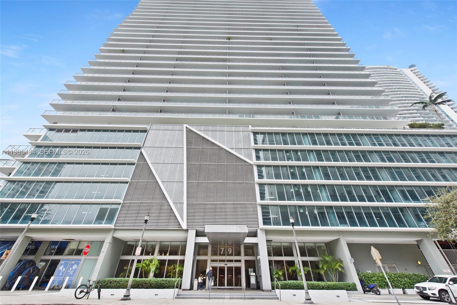79 SW 12th St #2503-S, Miami FL 33130