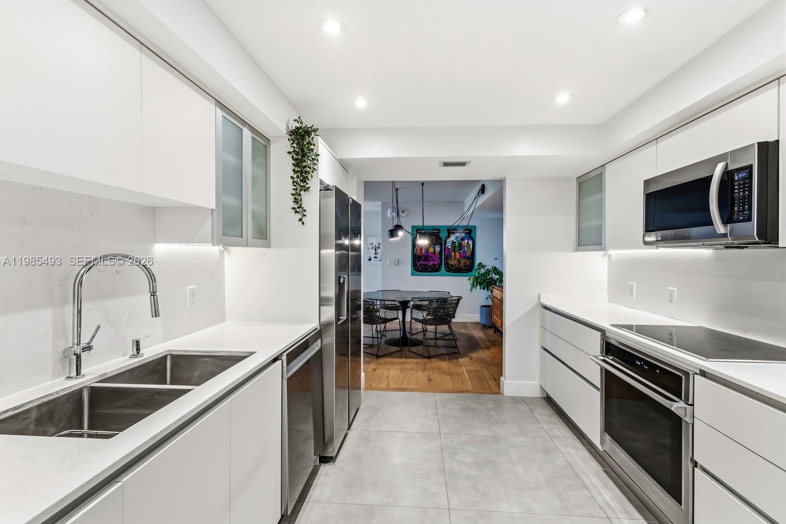 1111 Crandon Blvd #A405, Key Biscayne FL 33149