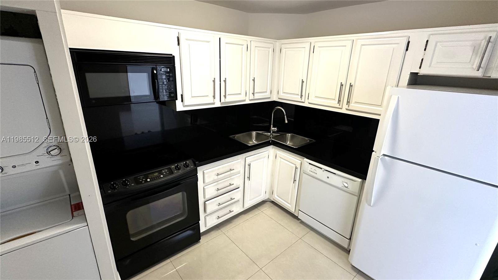 2333 Brickell Ave #1009, Miami FL 33129