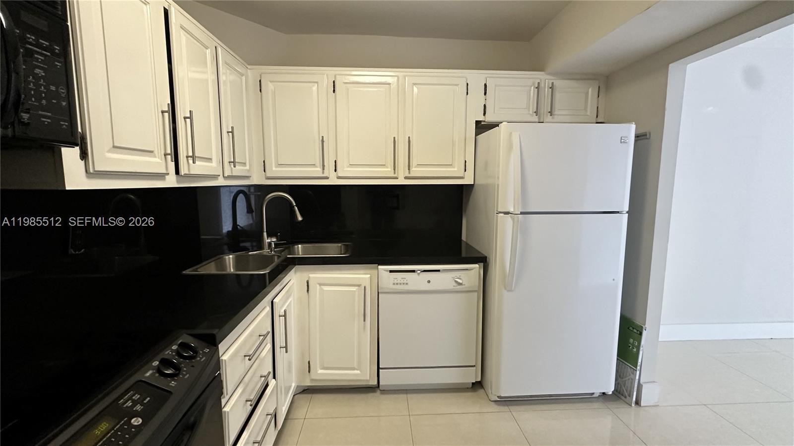 2333 Brickell Ave #1009, Miami FL 33129