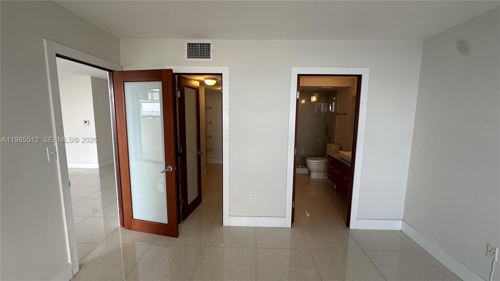 2333 Brickell Ave #1009, Miami FL 33129