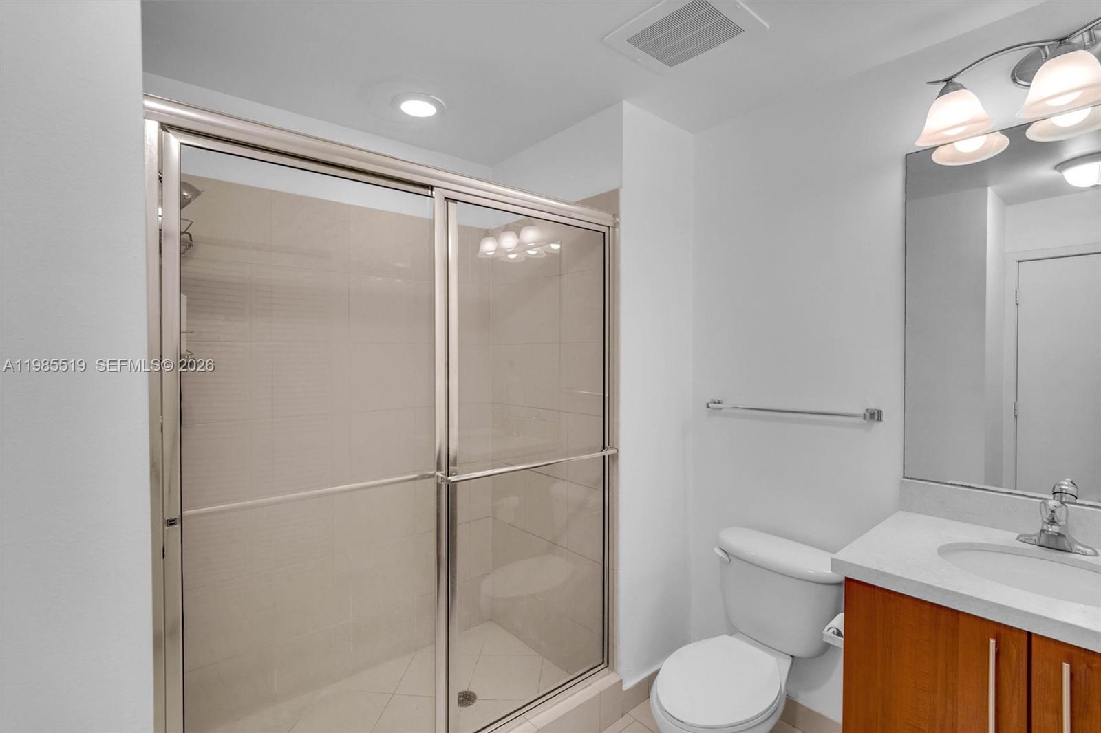 79 SW 12th St #1210, Miami FL 33130